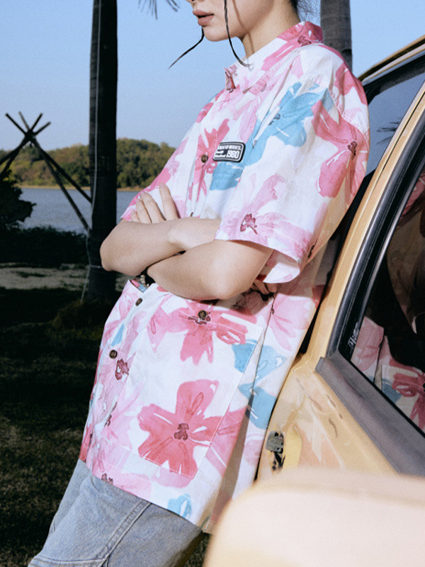 Freizeit-Kurzarmshirt mit Tintenblume-2