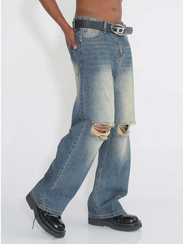 Lockere, gerade geschnittene Jeans mit zerrissenen Knien-1