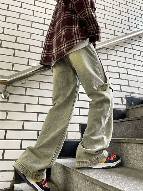 Gerade geschnittene Cargo-Jeans mit weitem Bein-2