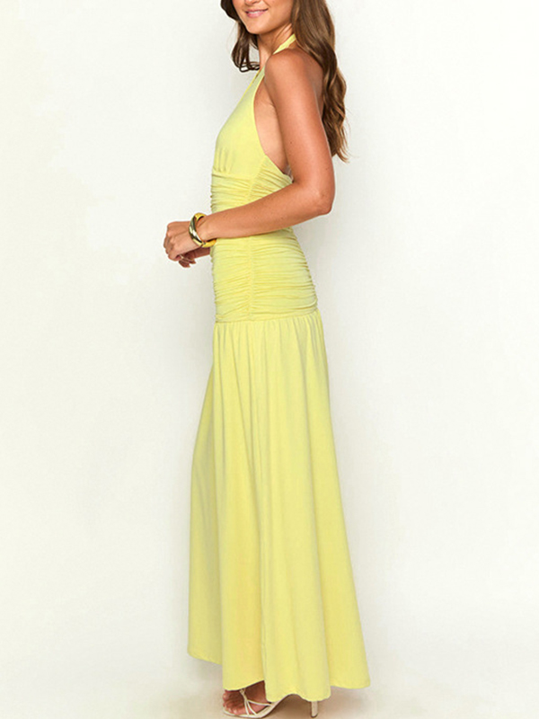 Temperamentvolles Maxikleid mit Halskette-2