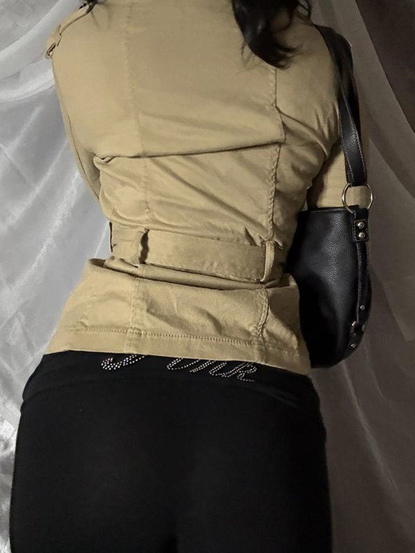 Heißes Mädchen im amerikanischen Stil mit Schnallenjacke im japanischen Stil-2