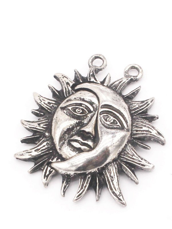 Asymmetrische Sonne-Mond-Ohrringe-2