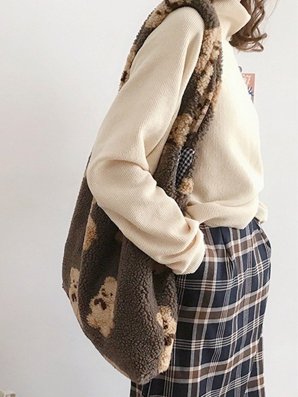 Bären-Muster-Fleece-Umhängetasche-1