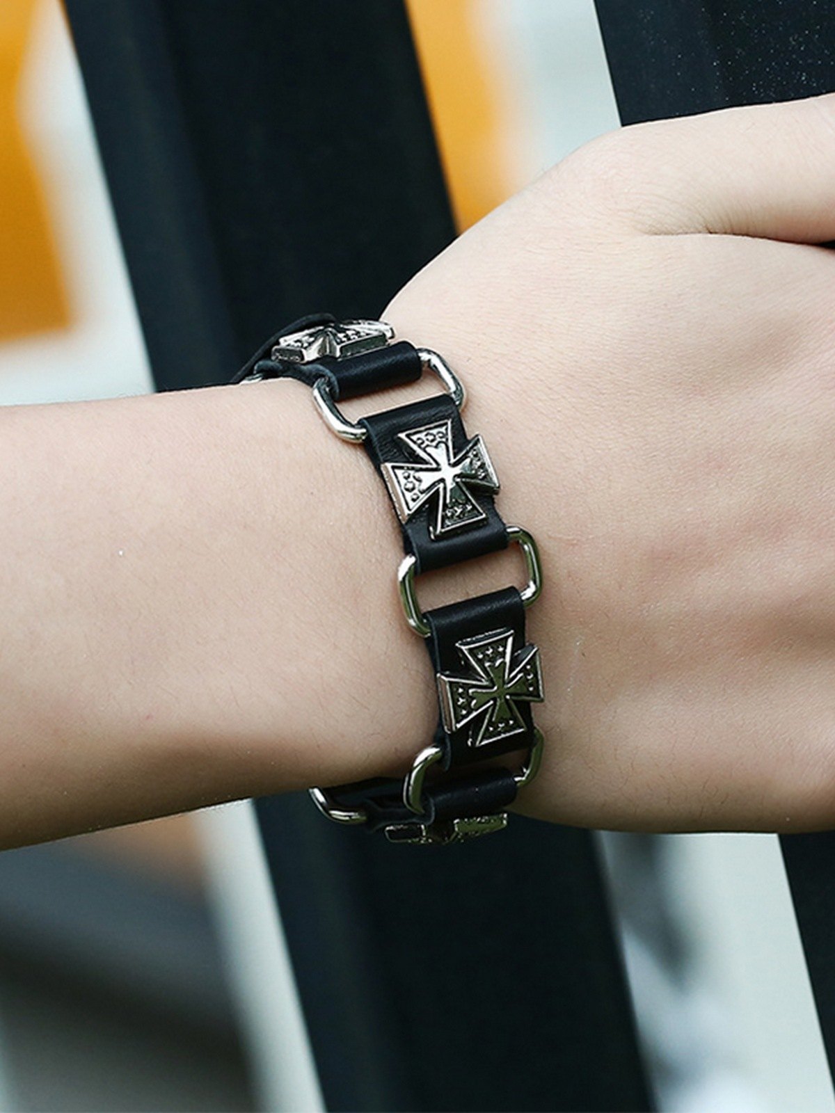 Herren-Kreuzmuster-Pu-Leder-Gliederarmband-2