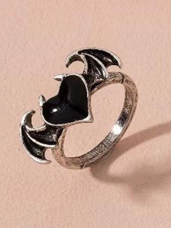 Punk geflügelter Herz-Anhänger-Ring-1