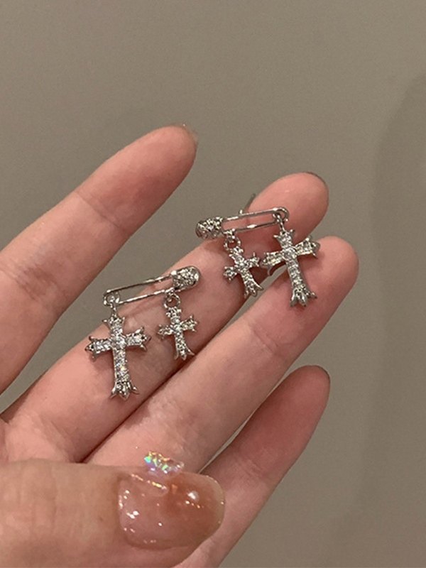 Sicherheitsnadel-Strass-Kreuz-Charme-Ohrringe-2