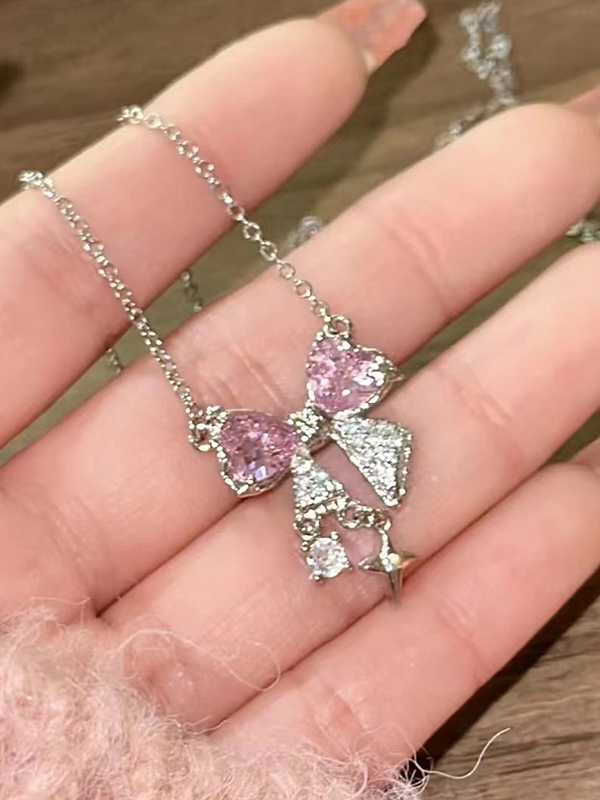 Strass-Halskette mit Schleifen-Anhänger-2