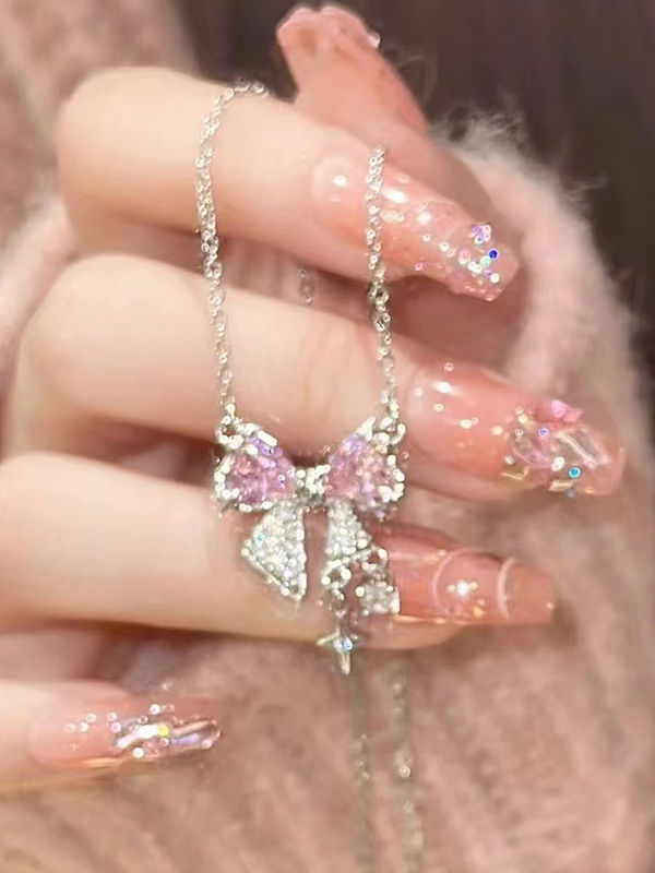 Strass-Halskette mit Schleifen-Anhänger-1