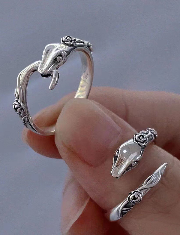 Retro-Ring mit offener Rose in Schlangenform-2